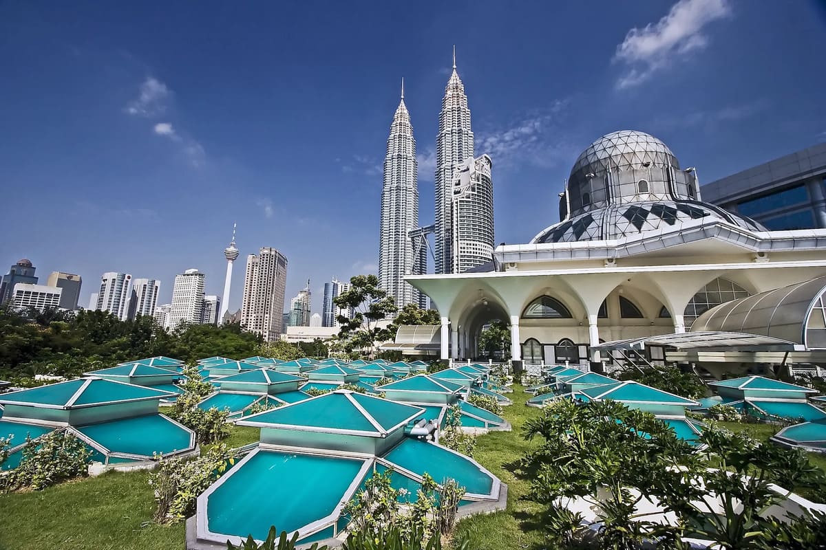 TOP 10 Kinh nghiệm du lịch Malaysia Tự túc giá rẻ